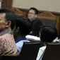 Gubernur Sumut non-aktif Gatot Pujo Nugroho saat menjadi saksi kasus suap anggota DPR di Kejaksaan Tinggi Sumatera Utara dan Kejaksaan Agung, Patrice Rio Capella Pengadilan Tipikor, Jakarta, Senin (23/11). (Liputan6.com/Helmi Afandi)