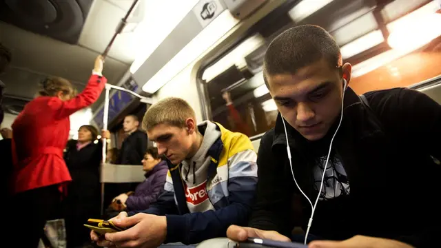 Metro di Rusia memberikan layanan internet 24 jam sejak tahun 2014 (RBTH Indonesia/Pavel Golovkin/TASS)