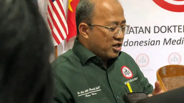 Ketua Umum PB IDI Adib Khumaidi