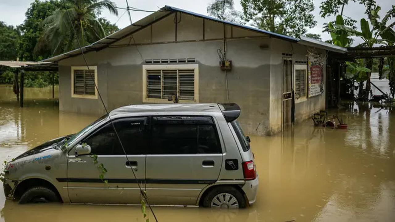 Cara Efektif Menghindari Risiko Mobil Bekas yang Pernah Terkena Banjir