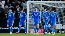 Pemain Real Madrid tampak lesu setelah ditaklukkan Albacete dengan skor 3-2 pada laga babak 16 besar Copa del Rey di Estadio Carlos Belmonte, Kamis, (15/1/2026).