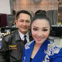 Potret Fitri Carlina dan Hendra Sumendap (Instagram/fitricarlina)