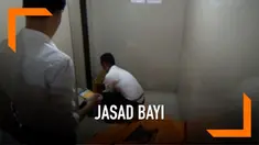 Jasad bayi ditemukan pengunjung sebuah supermarket, dalam keadaan terbungkus plastik di toilet. Jasad kemudian dibawa polisi untuk dilakukan autopsi.