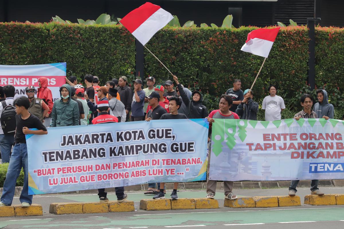 FOTO: Warga Tanah Abang Gelar Deklarasi Damai, Tegaskan Tolak Anarkisme di Jakarta
