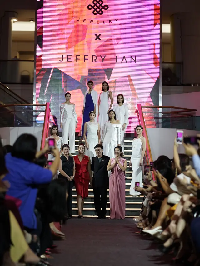 Jewelry Show Object of Desire