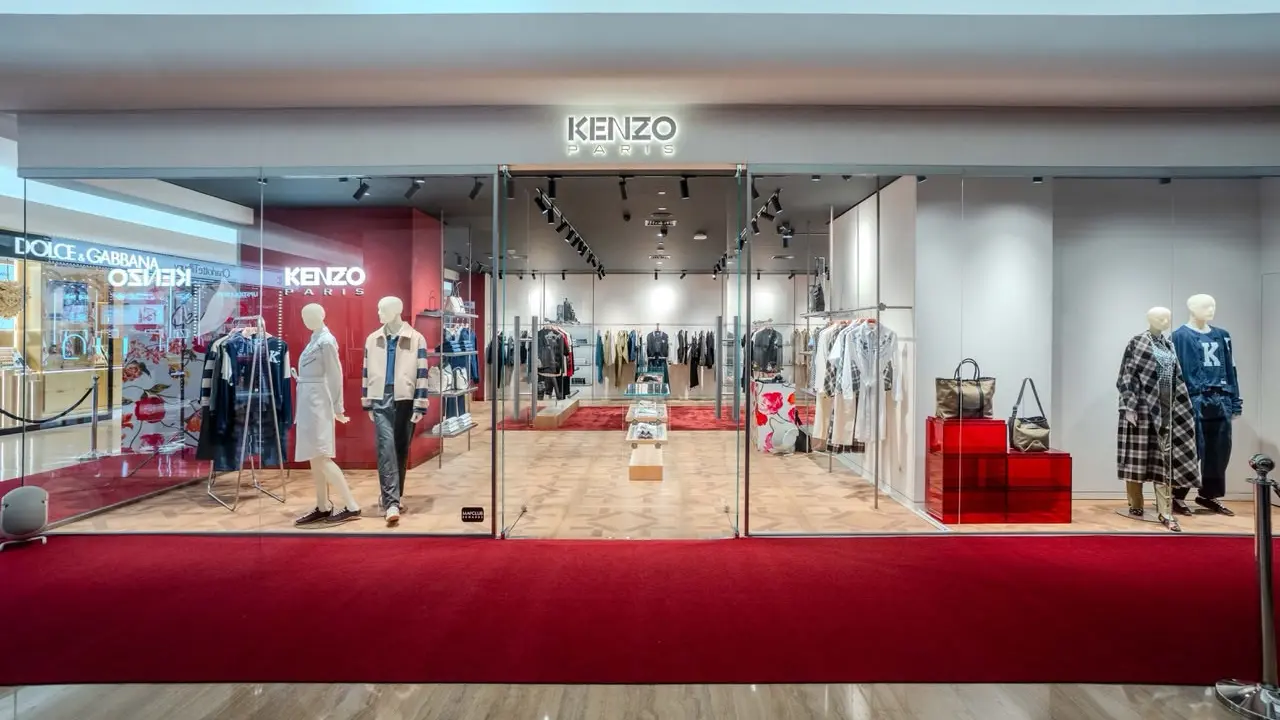 Gaya Paris Bertemu Kreativitas Jepang, Intip Butik KENZO di Plaza Indonesia