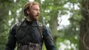 Aktor Chris Evans saat beradegan dalam film Avengers Infinity War. Chris Evans berperan sebagai Steve Rogers/Captain America di film tersebut. (Chuck Zlotnick/Marvel Studios via AP)