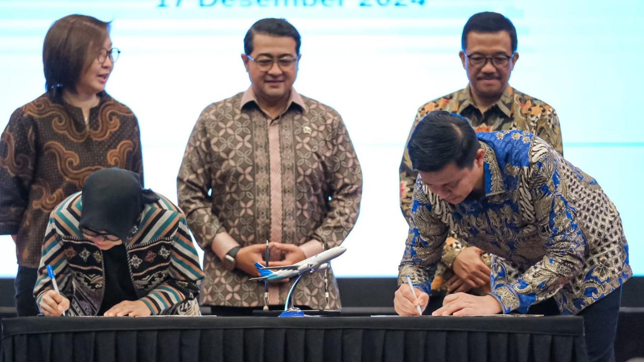Menekraf Gandeng Garuda Indonesia untuk Promosikan Produk Lokal RI