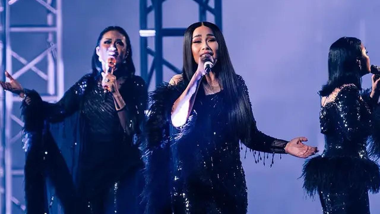 Gaya Kompak Tiga Diva Krisdayanti, Ruth Sahanaya, dan Titi DJ  di Satu Panggung, Tampil Energik di Usia 50an
