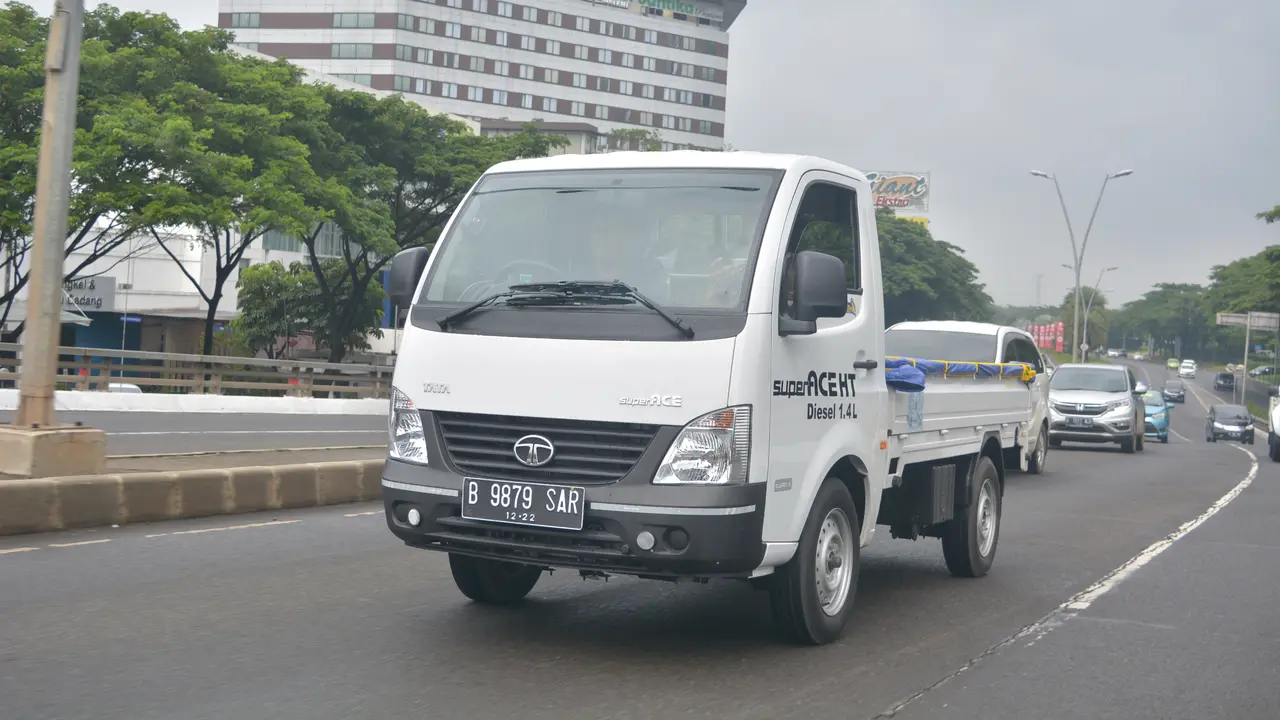 Tata Tantang Pengemudi Super Ace Berkendara Irit Solar (Arief A/Liputan6.com)