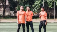 Ponaryo Astaman dan Kurniawan Dwi Yulianto saat memimpin elite training yang digelar Fisik Football bekerja sama dengan Nike Indonesia di Lapangan Pertamina, Simprug, Kamis (9/8/2018). (Istimewa)