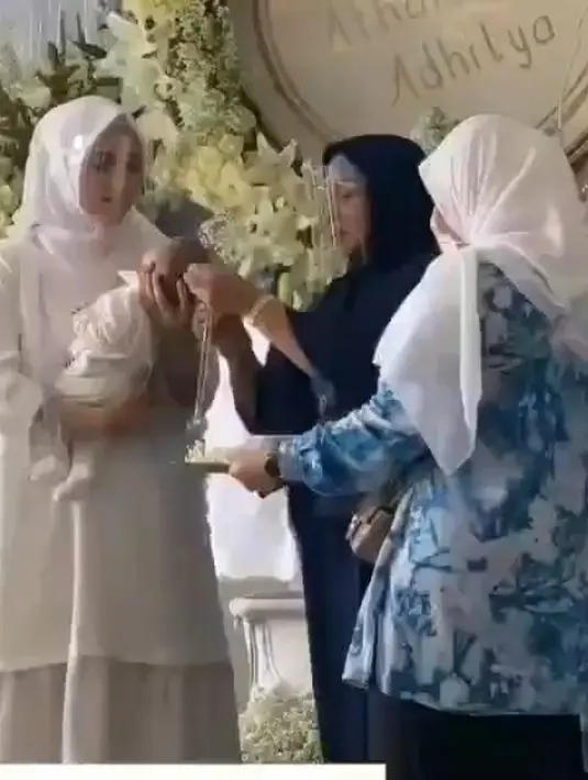 Citra Kirana dan Rezky Aditya Aqiqah (Instagram/athar_keeneatharrazka28)
