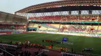 Tribune kosong di Stadion Wibawa Mukti, Cikarang, saat Timnas Indonesia U-23 vs UEA, Jumat (25/8/2018). (Bola.com/Benediktus Gerendo Pradigdo)