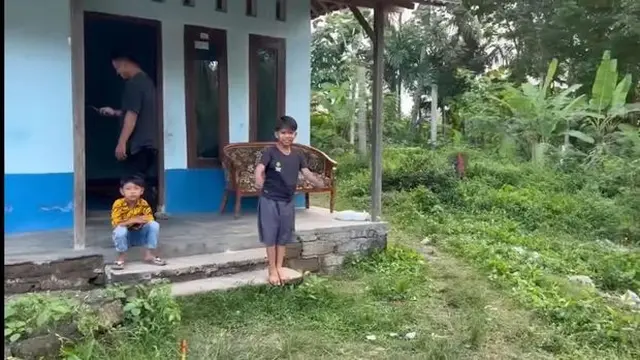 Dinding Bambu hingga Tembok Biru Pernah Jadi Saksi, Begini Potret Sudut Rumah Farel Prayoga sebelum Nasibnya Berubah seperti Sekarang