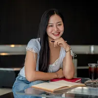 Tetap tampil percaya diri./Copyright depositphotos.com/BongkarnGraphic