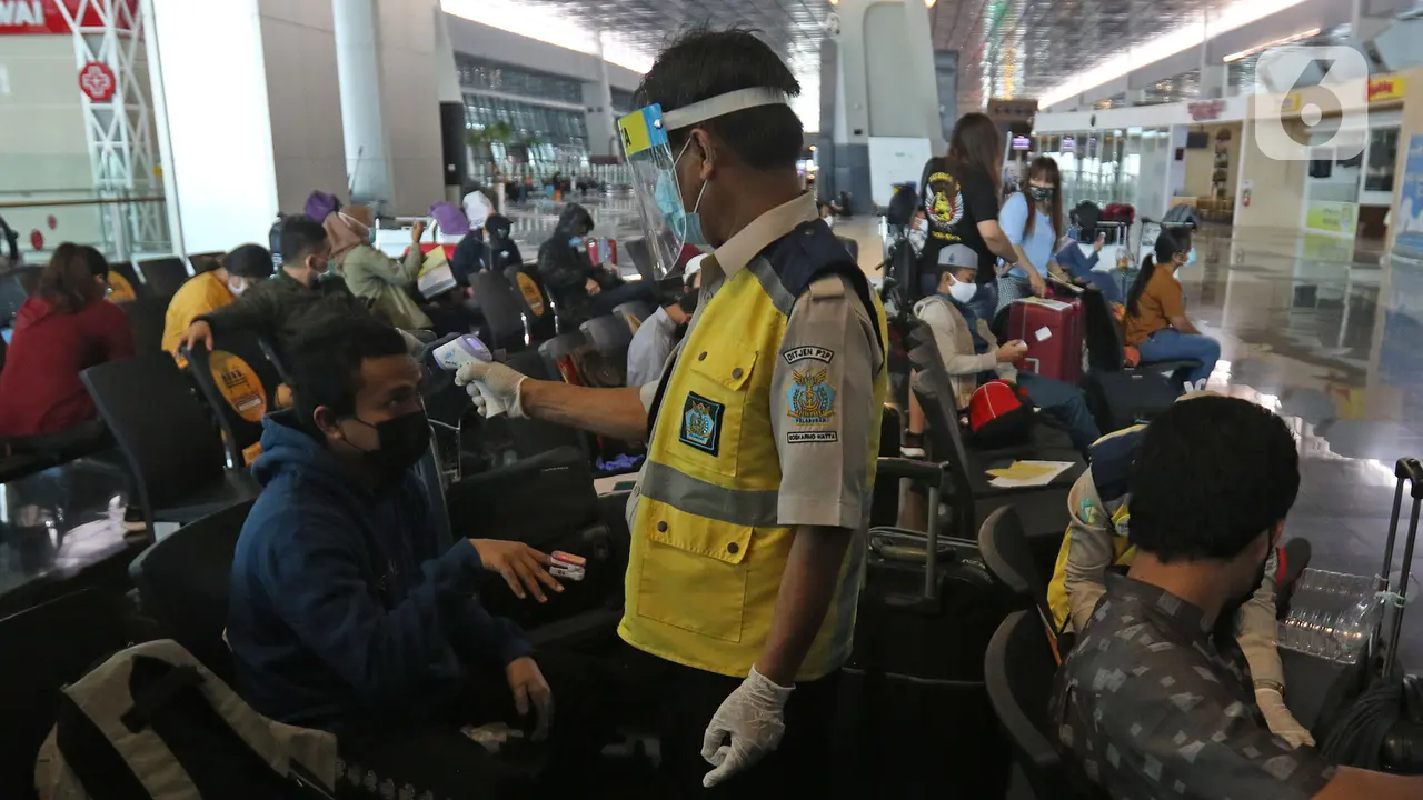 Penerbangan Domestik Kembali Dibuka