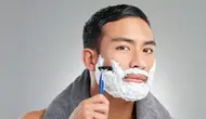 Clean Face, Sharp Look: Intip Rutinitas Grooming Praktis untuk Pria Aktif