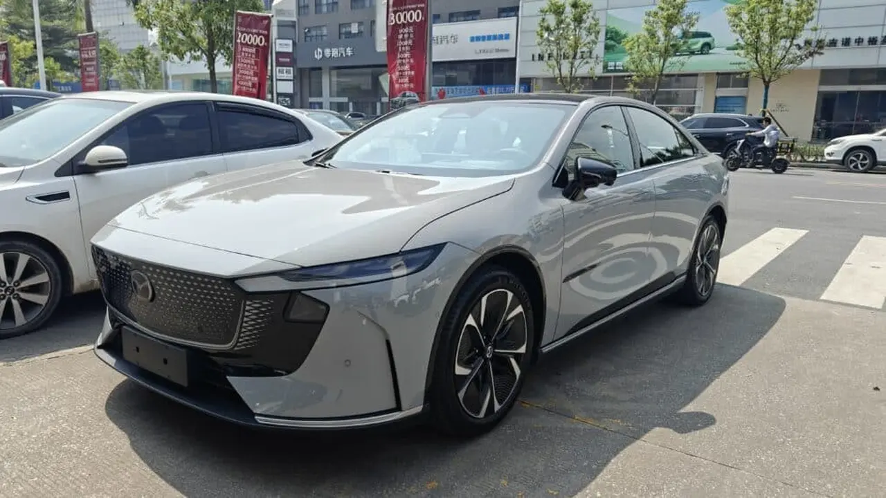 Mazda EZ-6