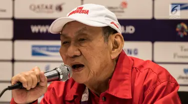 Atlet bridge Indonesia, Bambang Hartono memberi keterangan pers di JiExpo Kemayoran, Jakarta, Rabu (22/8). Orang terkaya Indonesia itu optimis mampu sumbang medali emas pada Asian Games 2018. (Bola.com/Vitalis Yogi Trisna)