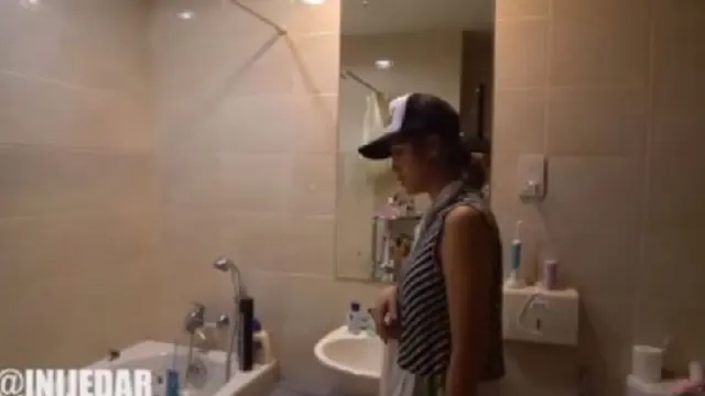 Kamar mandi di apartemen Richard Kyle (YouTube Jessica Iskandar)