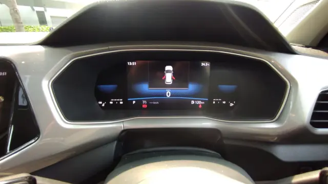 VW T-Cross memiliki tata letak dashboard modern dengan beberapa aksen menarik (Arief A/Liputan6.com)