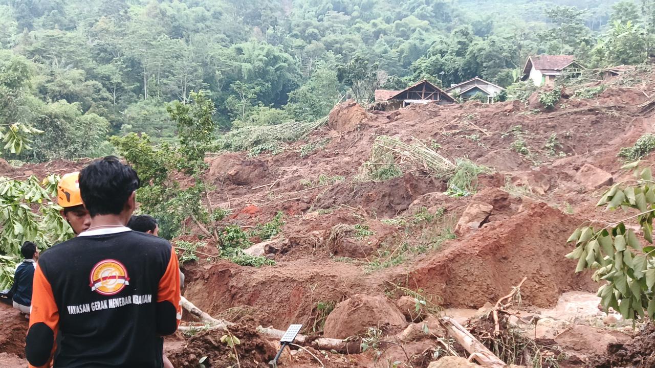 Hari Kedua Pencarian, 3 Korban Tertimbun Longsor di Arjasari Bandung Belum Berbuah Hasil Ini Kendalanya