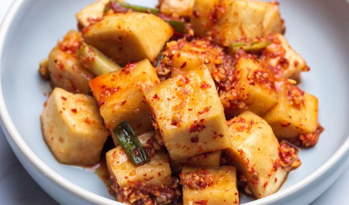 9.&nbsp;Kkakdugi Kimchi