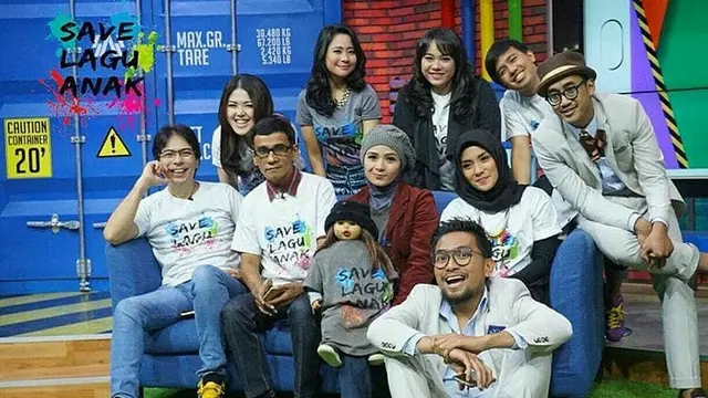 Potret Kenangan Papa T Bob Bersama Seleb Tanah Air