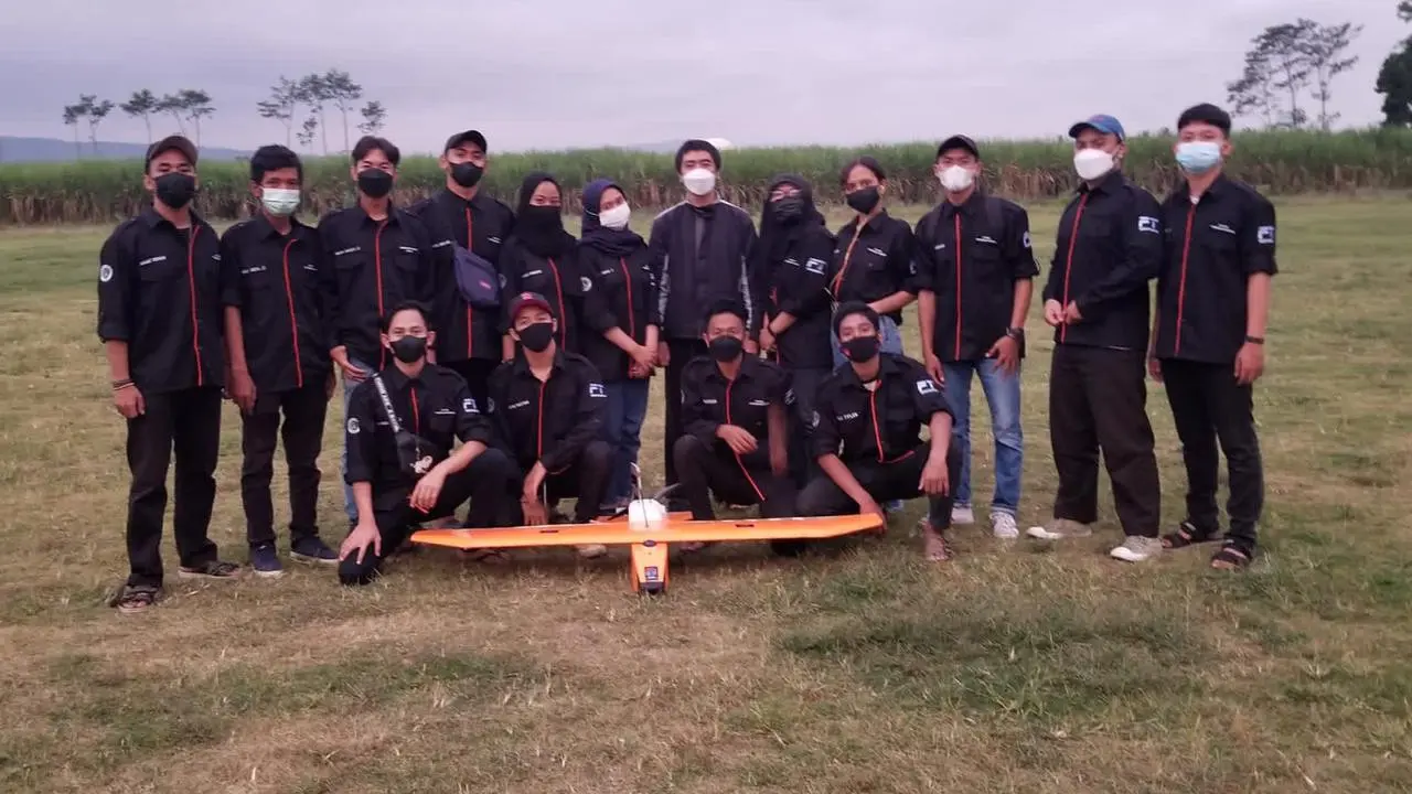 Tim Metro Fakultas Teknik Universitas Widyagama (UWG) Malang sukses menembus babak final Kontes Robot Terbang Indonesia (KRTI) Kemenristek Dikti 2021. (Istimewa)
