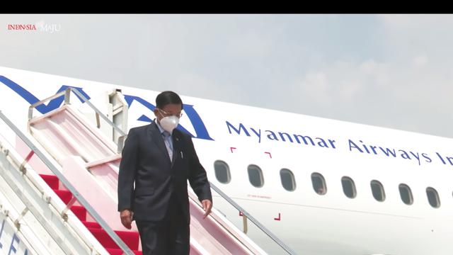 Pimpinan Militer Jenderal Min Aung Hlaing dari Myanmar tiba di Jakarta pada Sabtu (24/4) untuk menghadiri ASEAN Leaders' Meeting yang digelar di kantor Sekjen ASEAN pada Sabtu (24/4).