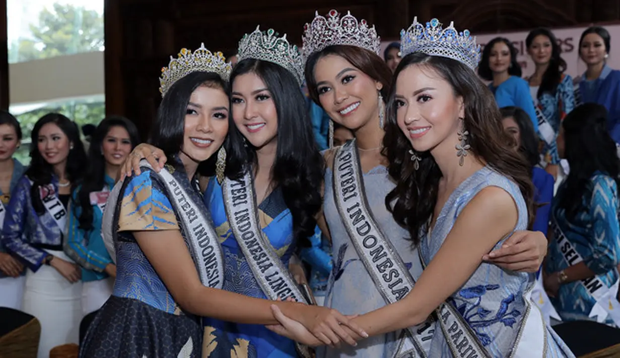 39 wanita cantik dari 34 provinsi di Indonesia siap bersaing untuk merebut mahkota Puteri Indonesia 2018. Seleksi yang cukup panjang telah dilakukan oleh dilakukan. (Deki Prayoga/Bintang.com)
