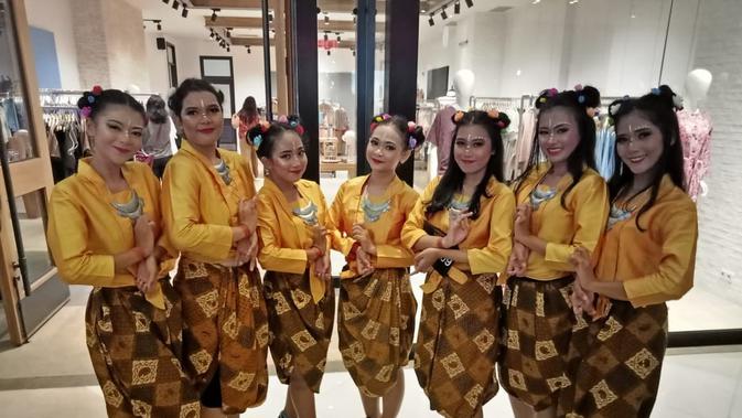 Salah satu peserta Indonesia Menari 2018 di Grand Indonesia, Jakarta. (Foto oleh: Immanuela Harlita Josephine)