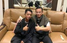 Husein Inisiator Demo Pati Mundur, Kini Duduk Mesra Bareng Bupati Sudewo Sambil Acungkan Jempol