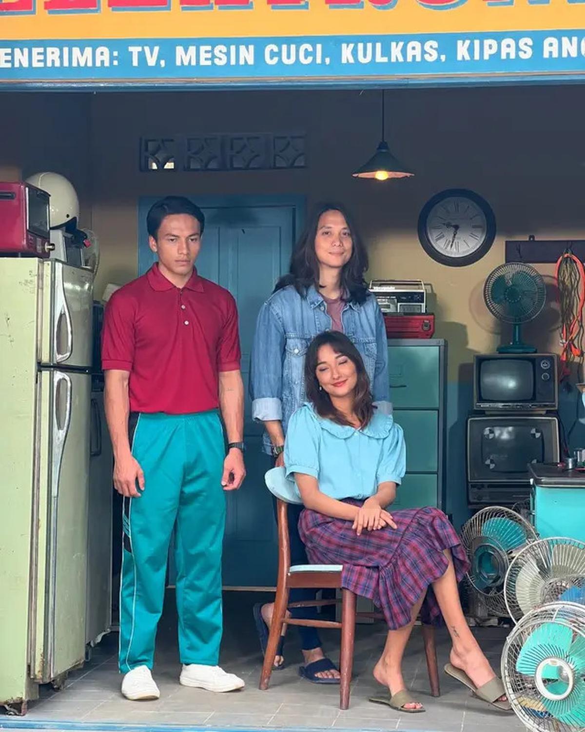 6 Potret Gaya Jefri Nichol untuk Karakter Film Aku Jati Aku Asperger, Tampil Unik