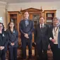 Kedutaan Besar Republik Indonesia (KBRI) Stockholm, telah memfasilitasi West Java User Test Inauguration secara virtual, antara Dinkes Jabar, Unpad dan perusahaan alat dan layanan kesehatan digital asal Swedia, Brighter (Dok. Humas Unpad / Liputan6.com)