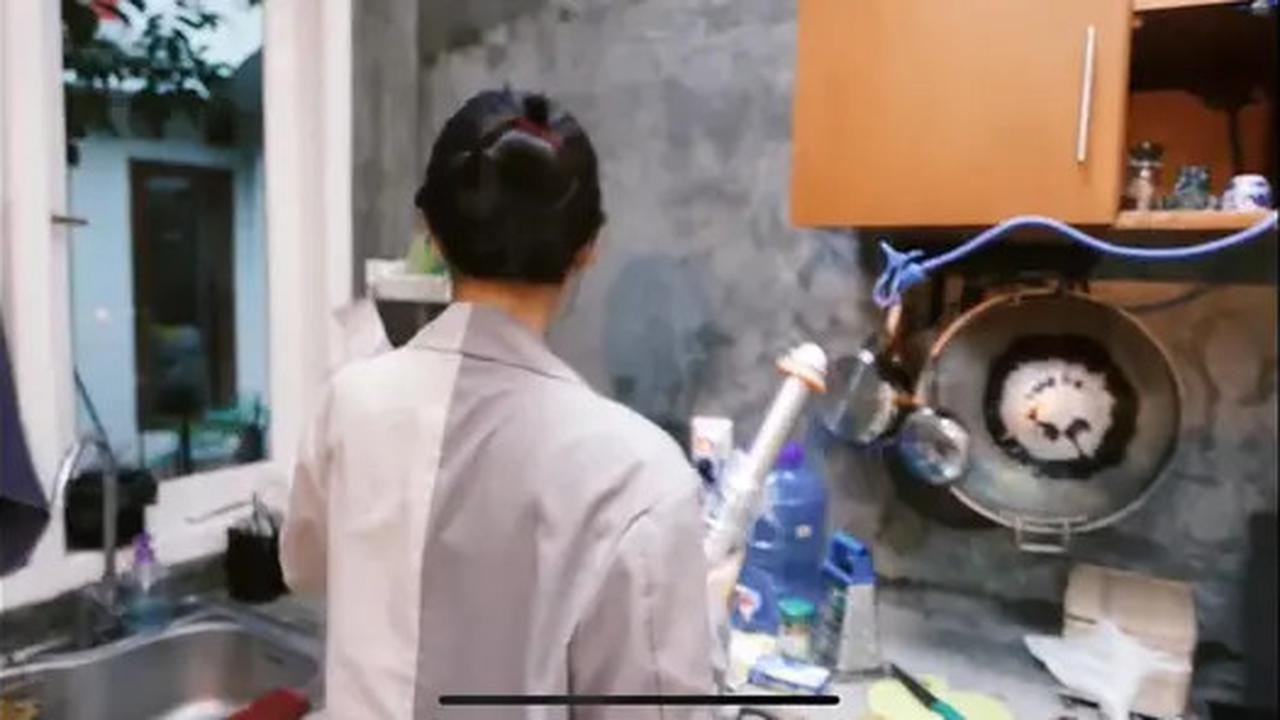 9 Potret Dapur Aulia Sarah, Pemeran Badarawuhi yang Unik dan Estetik