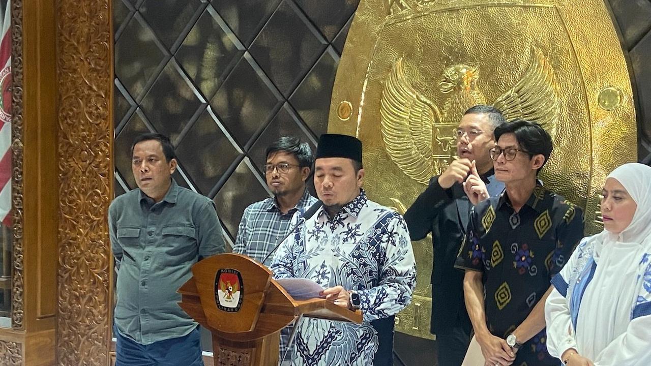 VIDEO: KPU Umumkan 6 Petugas KPPS Meninggal saat Tugas, Pilkada Kembali Menelan Duka