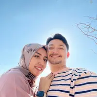 Potret Angga Wijaya dengan sang istri, Anna. (Foto:Instagram/anggawijaya88)