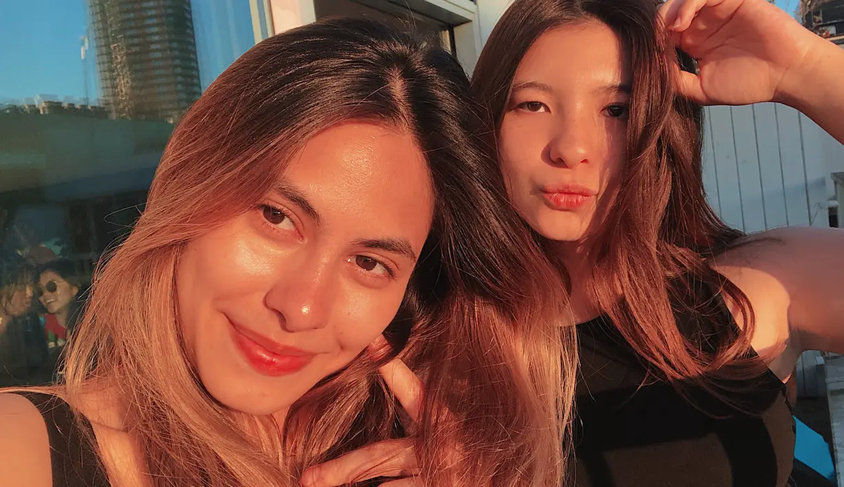 (Instagram/sharazaaa)