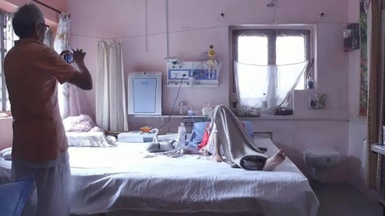 Istri Sakit Parah dan Tak Kunjung Sembuh, Pria Ini Ubah Kamar di Rumahnya Bak ICU
