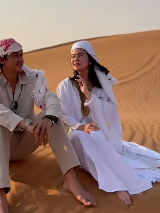 Intip gaya pasangan sultan dari Felycia Angelista dan Caesar Hito saat liburan di Dubai (@felicyangelista_)