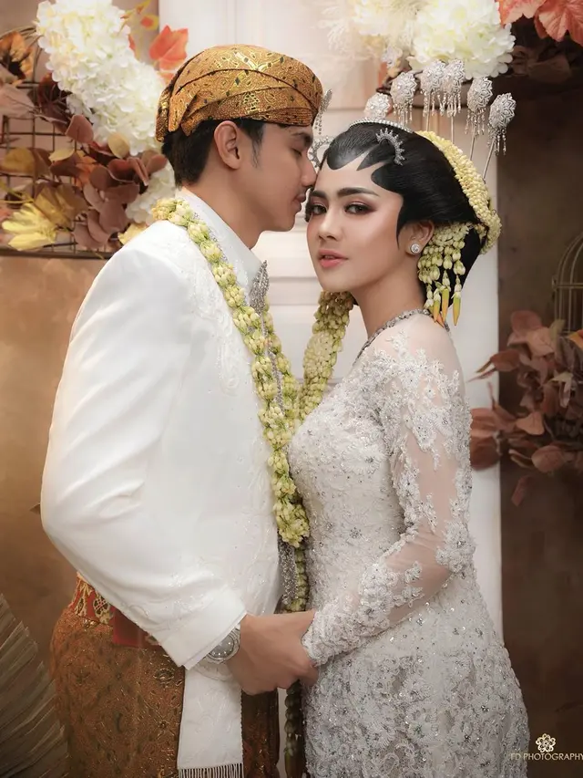 Syok Lihat Foto Sendiri, Ini 6 Pemotretan Felicya Angelista yang Bikin Pangling