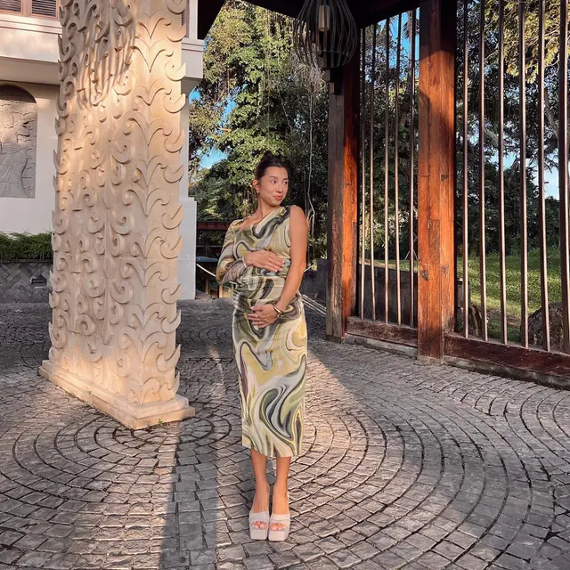 Tampil Memesona, Ini 7 Potret Maternity Shoot Jennifer Bachdim di Kehamilan ke 4