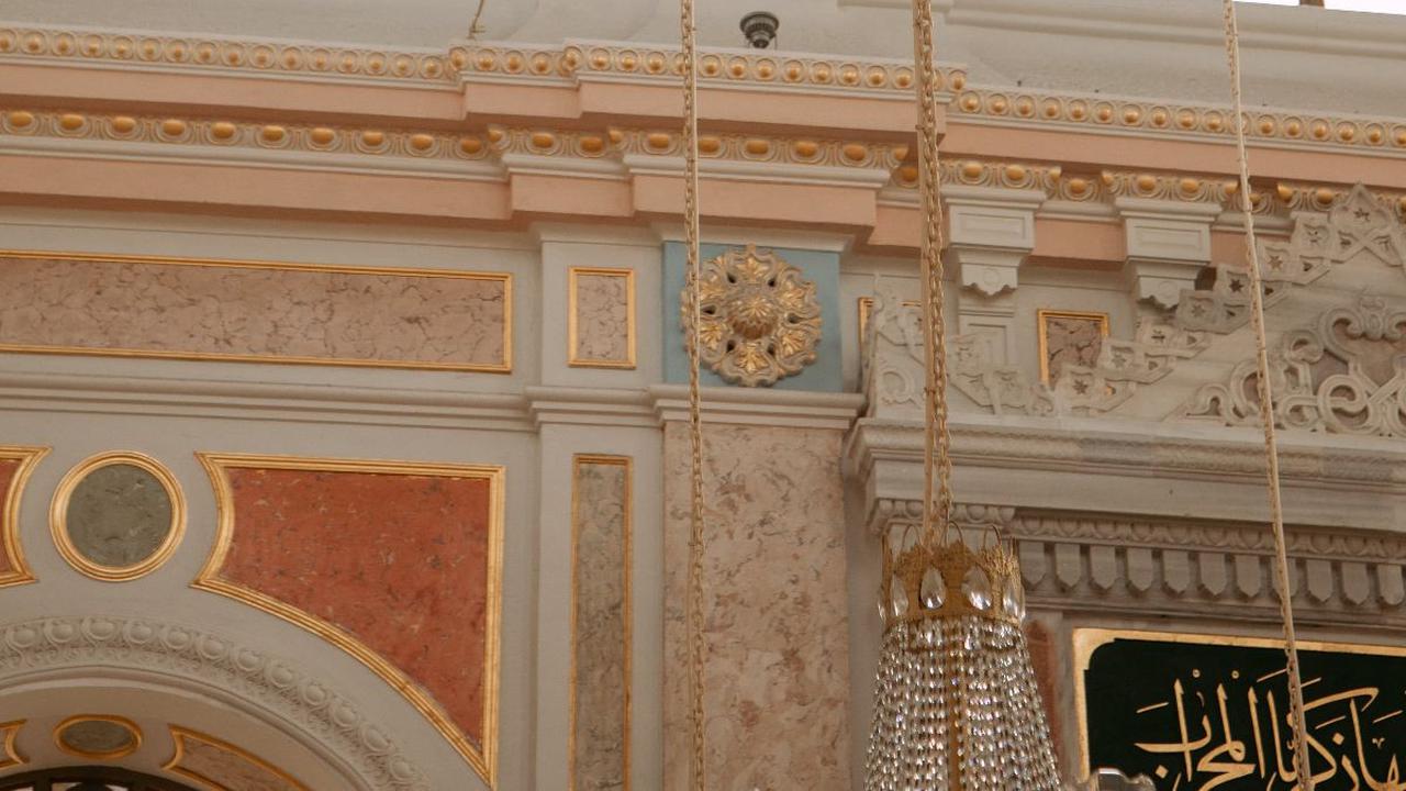 Sholawat Munjiyat Latin Lengkap, Ketahui Keutamaan dan Cara Mengamalkannya