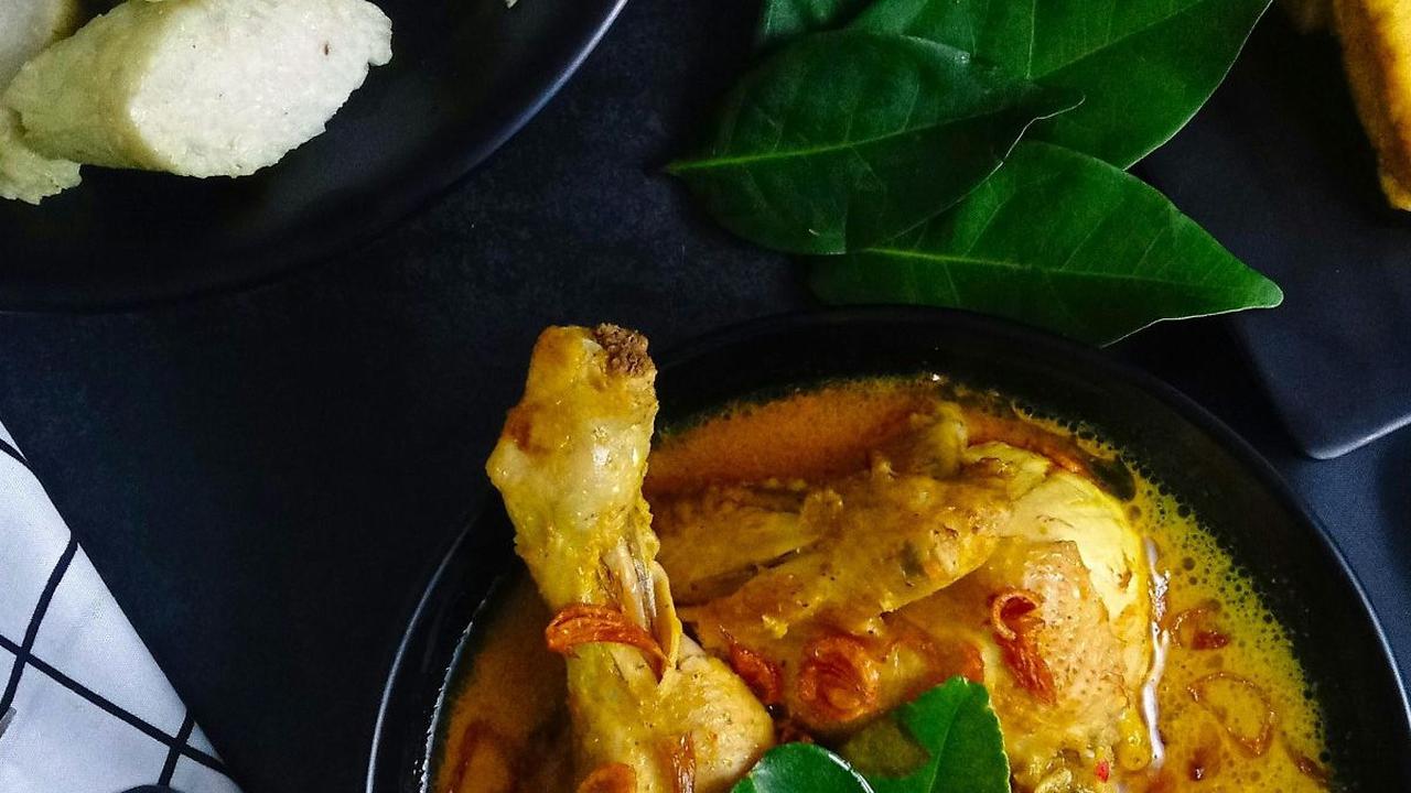Tanpa Perlu Santan, Begini Cara Alternatif Masak Opor Ayam yang Gurih dan Kental