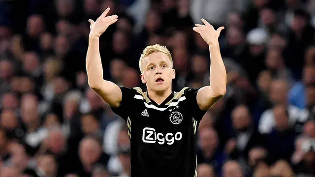 Donny van de Beek dan 6 Pemain Belanda yang Pernah Berseragam Manchester United