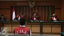Pesinetron Jupiter Fortissimo saat menjalani sidang vonis di Pengadilan Negeri Jakarta Barat, Selasa (29/11). Jupiter divonis Majelis Hakim 2 tahun 6 bulan penjara, terkait kepemilikan narkotika. (Liputan6.com/Herman Zakharia)