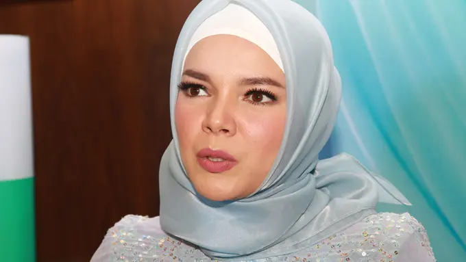 [Bintang] Dewi Sandra