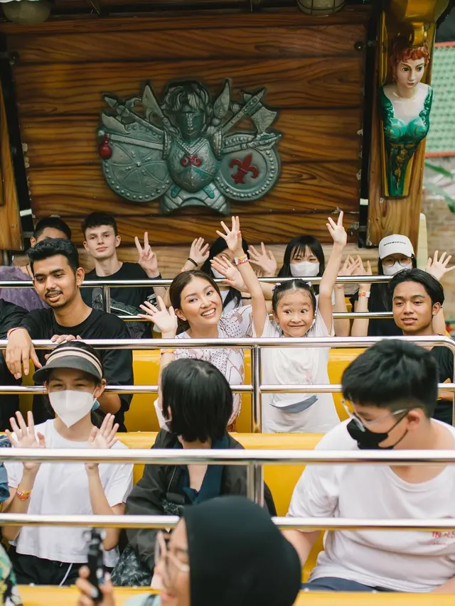 Sarwendah dan anak-anaknya berlibur di Dufan (Instagram/sarwendah29)