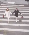 Serial The Swap mengikuti Rowan Blanchard dan Jemima Kirke dalam cerita tentang identitas, persepsi, dan pertemuan tak terduga di tengah kota New York. (Foto/Dok: Marc Jacobs)